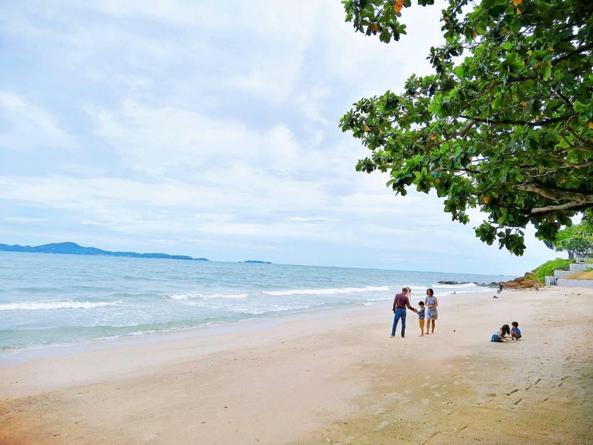 Birds And Bees Resort Pattaya Esterno foto